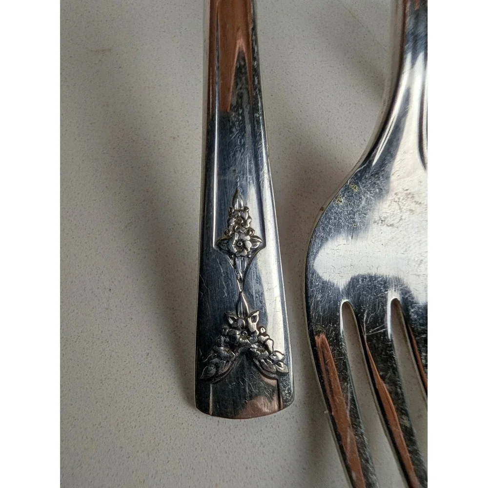 Vtg Holmes & Edwards Spring Garden 1949 Silverplate Salad Forks - Set of 3 As-Is